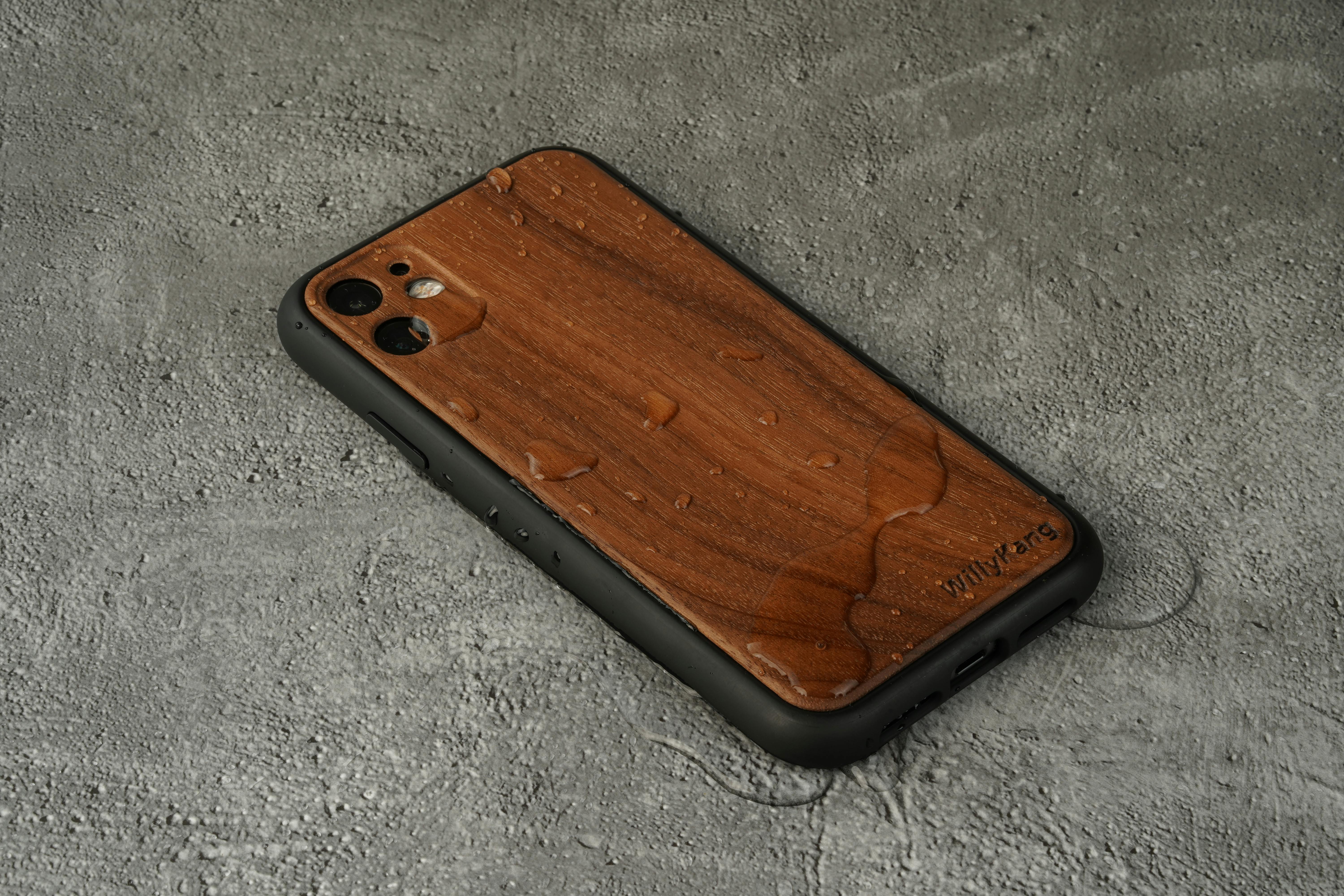 roller rabbit phone case